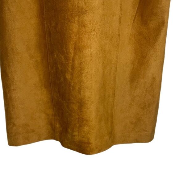 Tan Suede Skirt by I. B. Diffusion w/ Slit in the Back. Size 4. Great Condition - Picture 4 of 9
